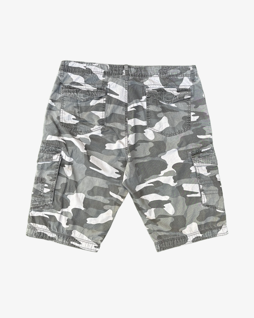 SHORT CARGO CAMO Y2K · T 50