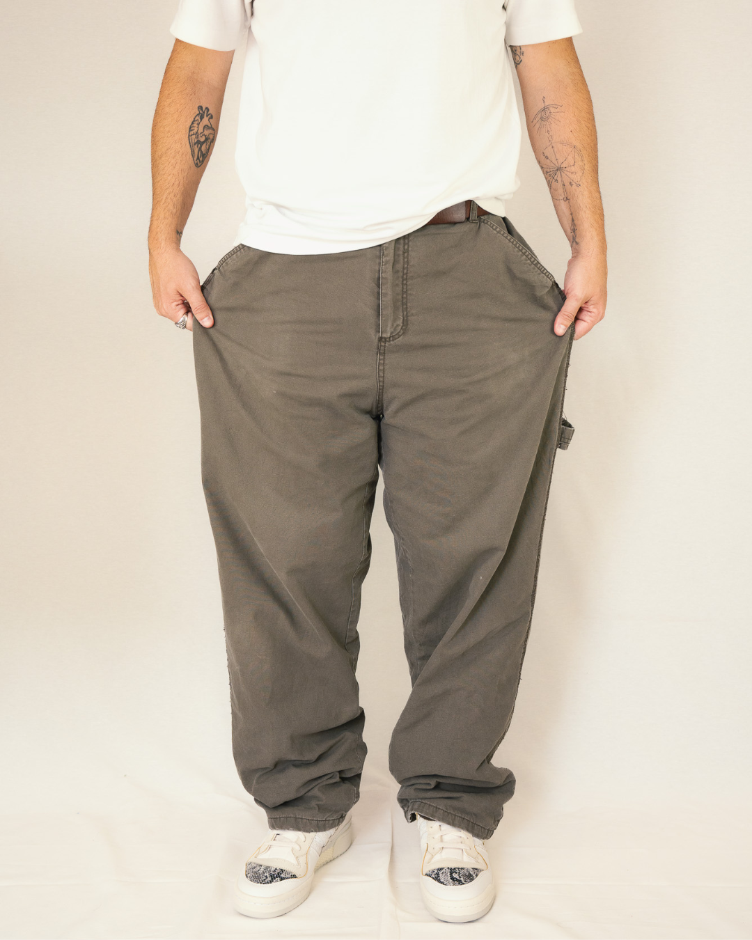 PANTALÓN CARPENTER  · T - 36 / 32 ( 46 en EU )