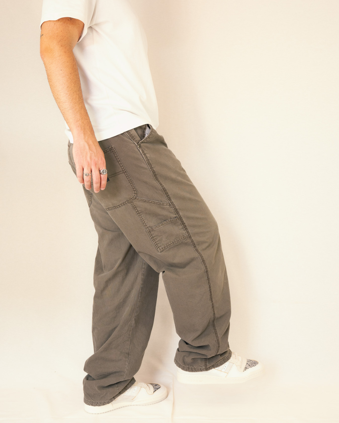 PANTALÓN CARPENTER  · T - 36 / 32 ( 46 en EU )