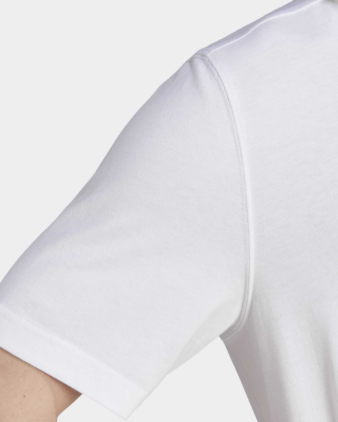 CAMISETA ADIDAS ORIGINALS TREFOIL · T - 4XL