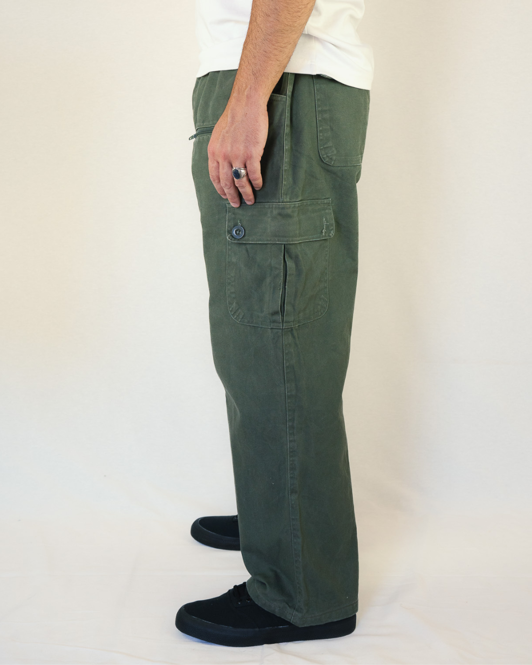 PANTALÓN CARGO PINZAS · T - 48