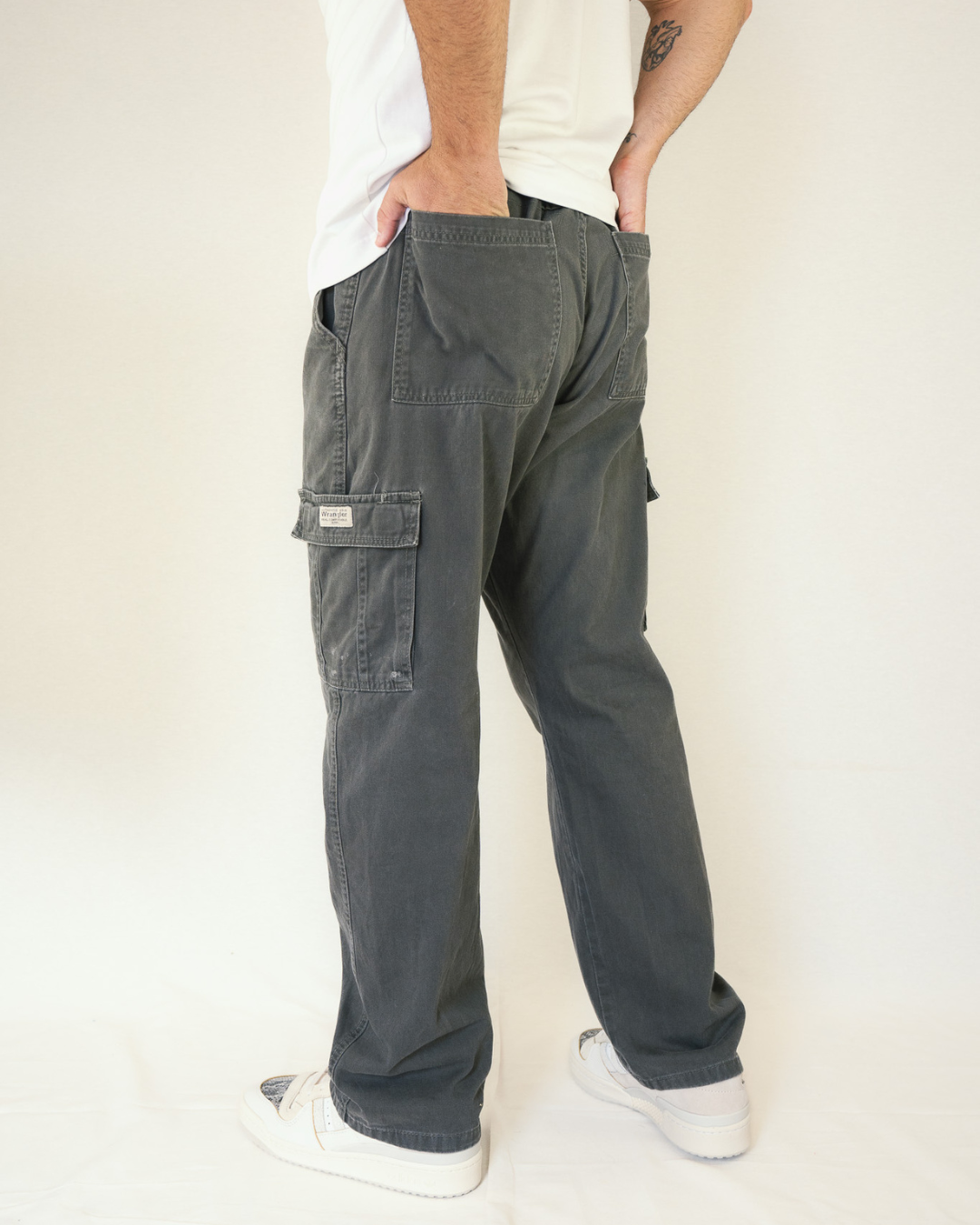 PANTALÓN CARGO WRANGLER · T - 36 / 32 ( 46 en EU )