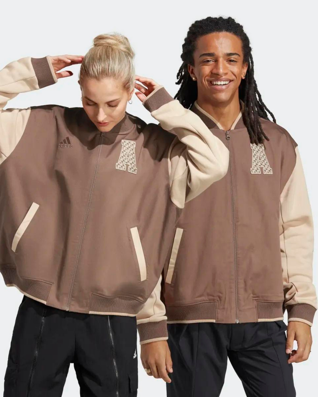 CHAQUETA ALL SZN LOGOMANIA COLLEGIATTE · T - XXL