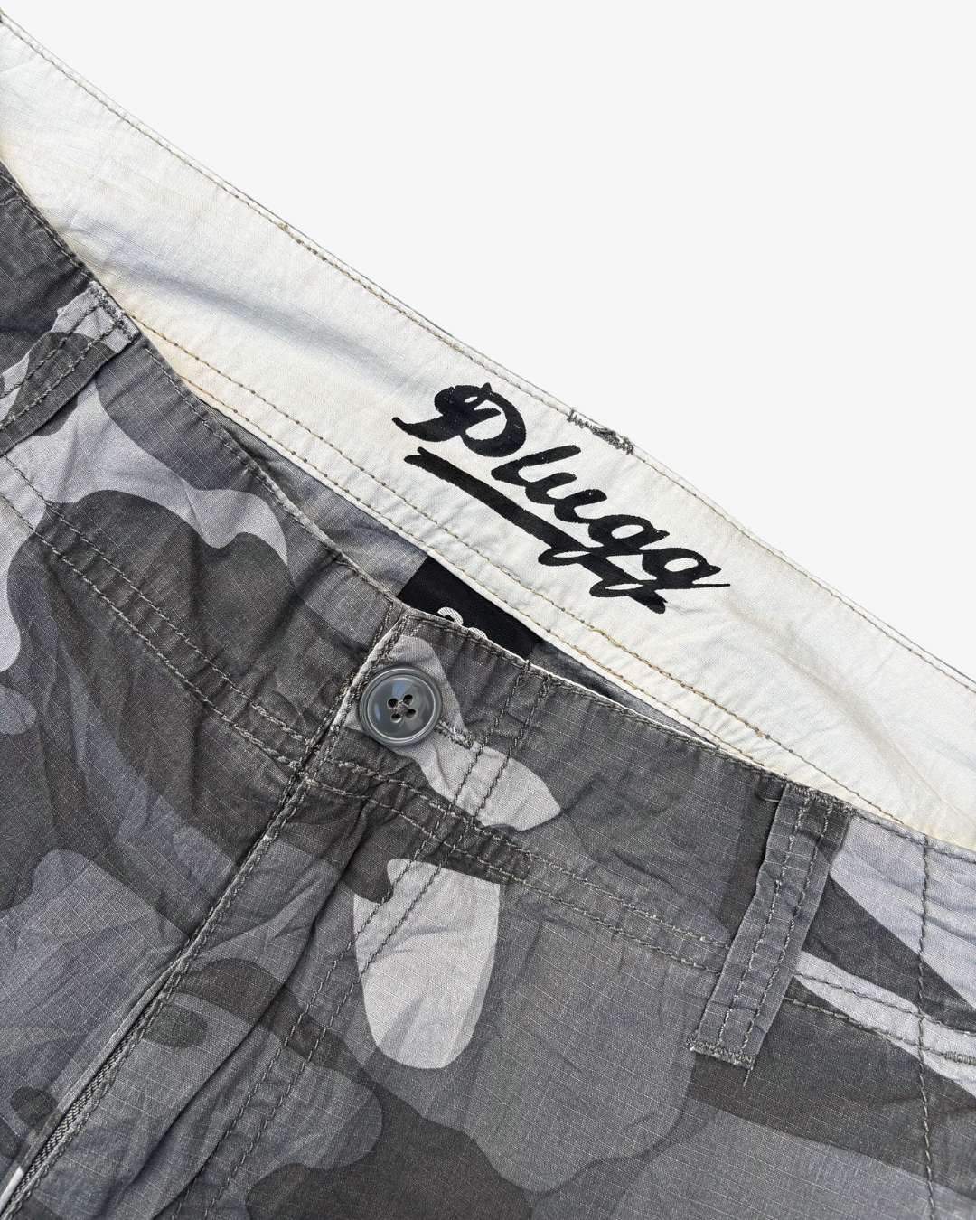 SHORT CARGO CAMO Y2K · T 44