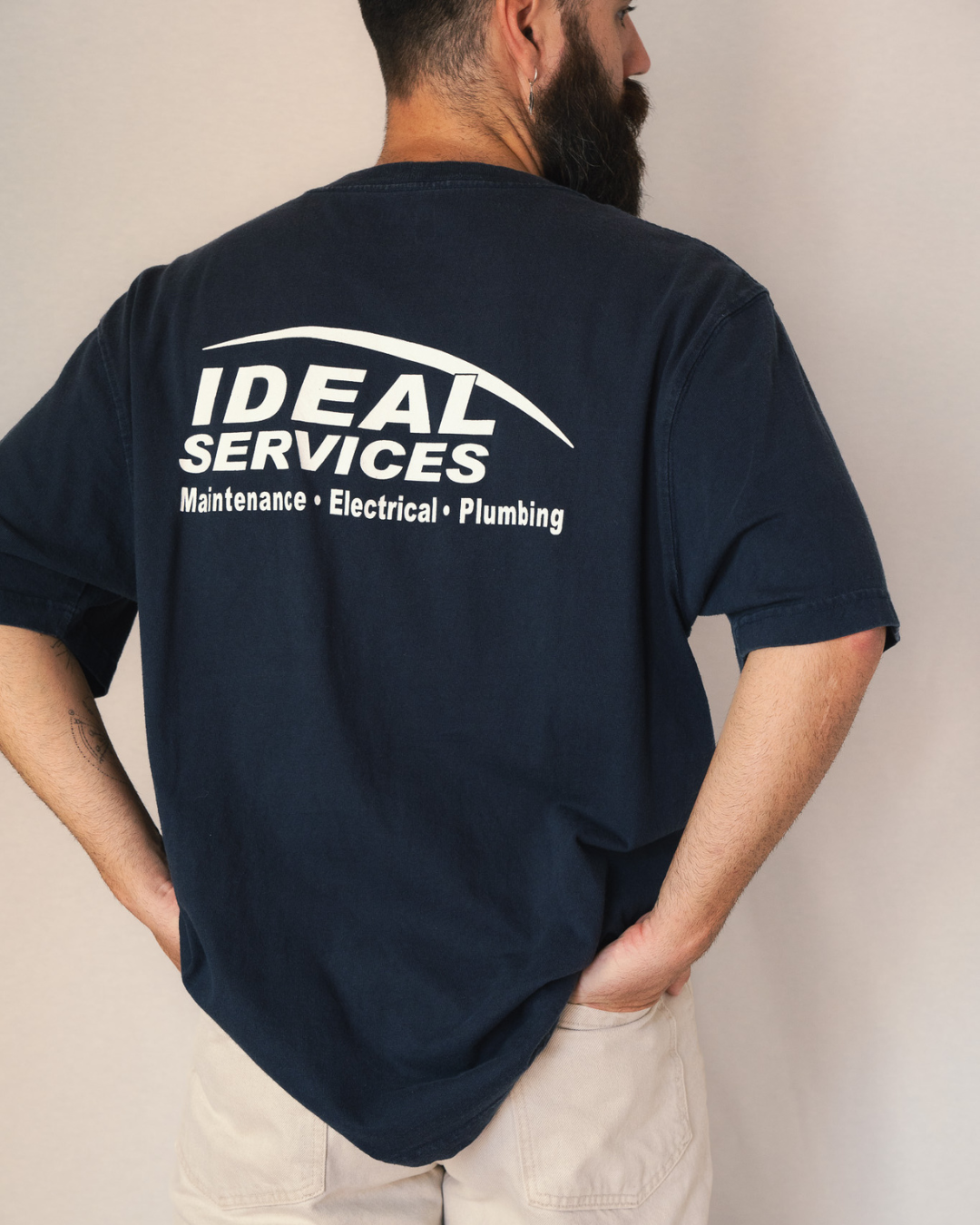 CAMISETA CARHARTT IDEAL SERVICES · T - L