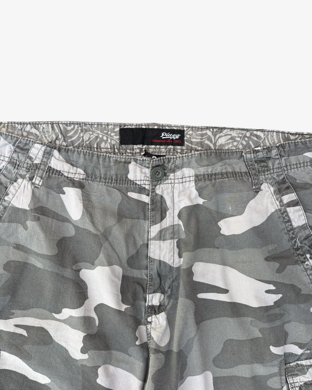 SHORT CARGO CAMO Y2K · T 50