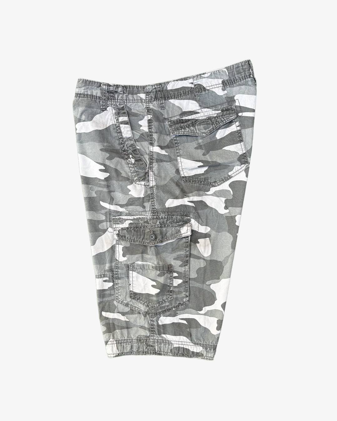 SHORT CARGO CAMO Y2K · T 50