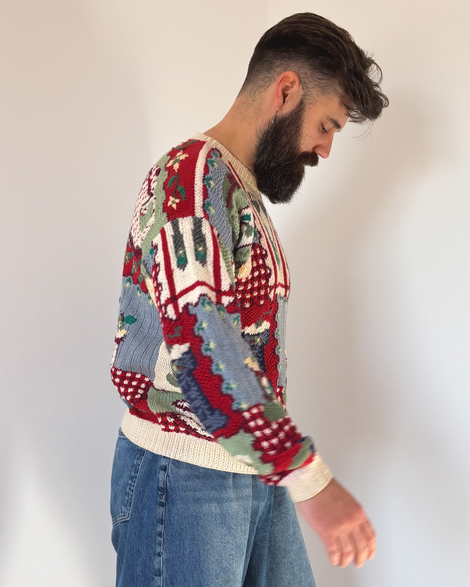 HAND KNITTED SWEATER · T - L