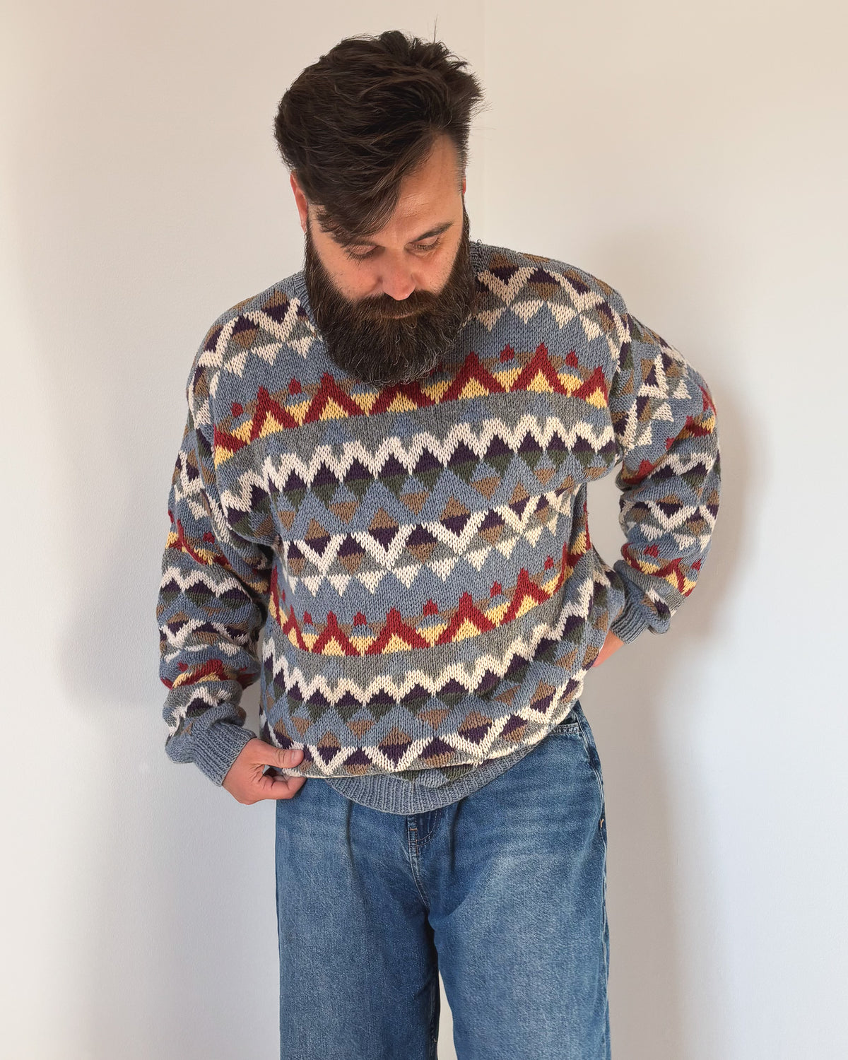 HAND KNITTED SWEATER · T - L