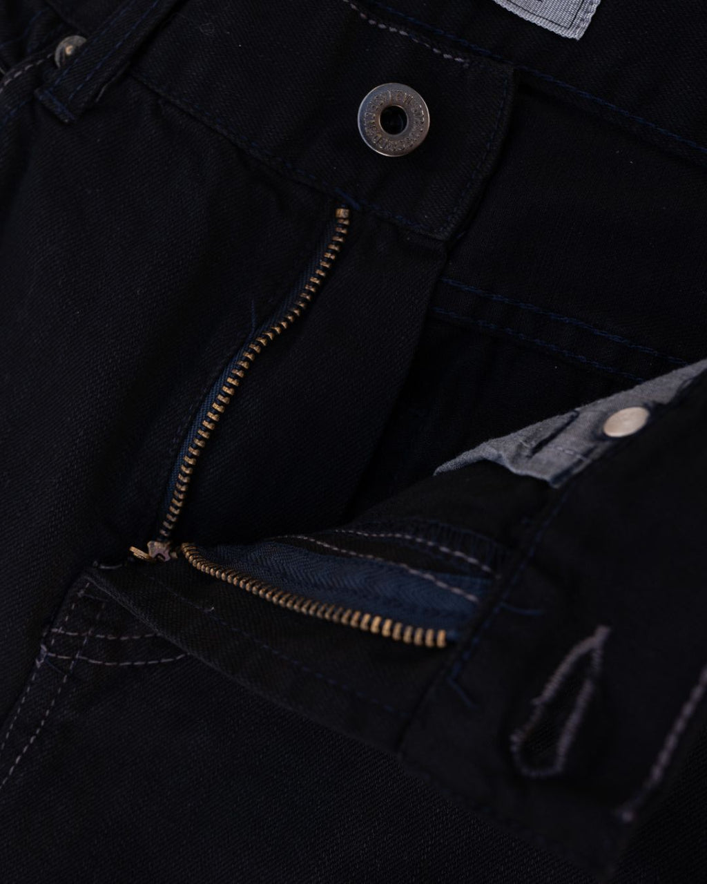 LEVI'S 514 STRAIGHT JEANS