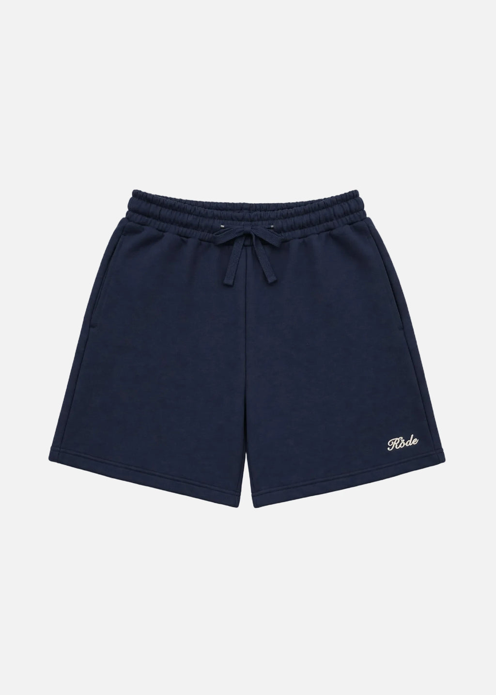 KÖDE Short — Pantalón con Logo Bordado