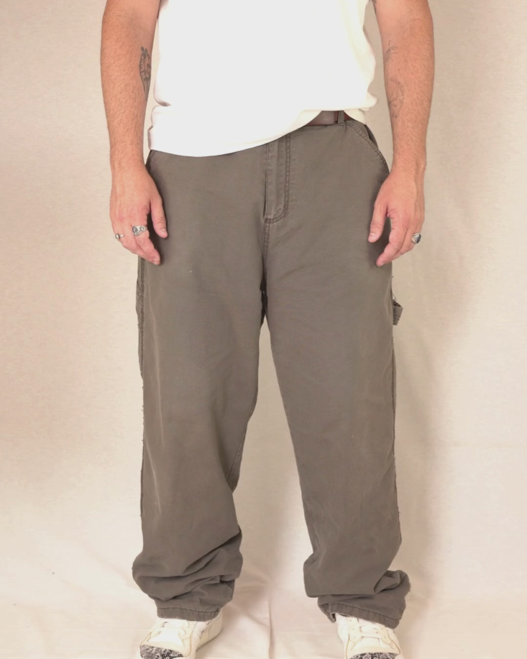 PANTALÓN CARPENTER  · T - 36 / 32 ( 46 en EU )
